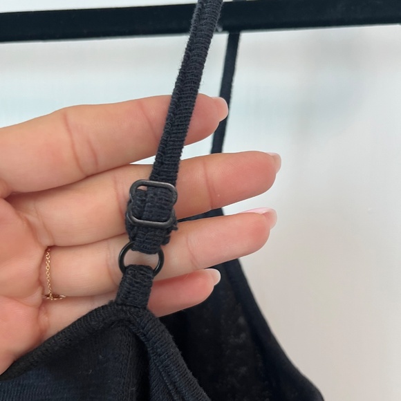 Review Black Sequin Cami Top – Size XS - Picture 5 of 6